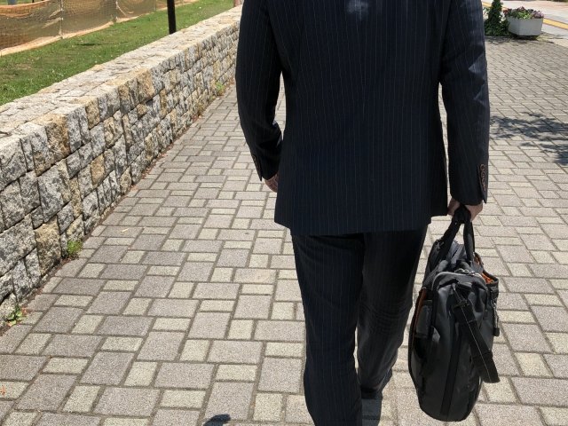 場所や営業時間が仕事後に通いやすい