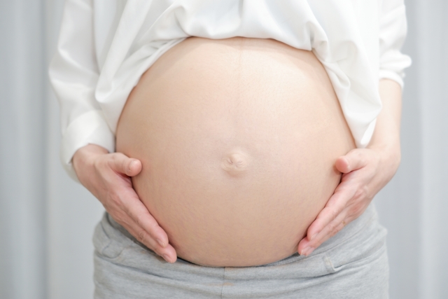 妊娠初期はホットヨガをやってはいけない 赤ちゃんへの影響やマタニティヨガについてチェック ホットヨガカレッジ