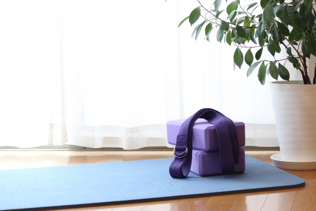 LAVA(ラバ)のパワーヨガの4種類の違い(やさしい/初級/中級/上級)